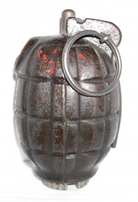 【カリオストロの城】手榴弾『ミルズ型手榴弾(Mills Bomb)』(イギリス)のご紹介