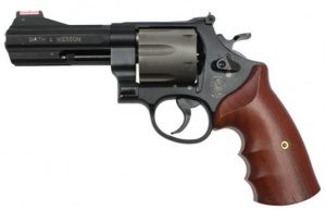 【バイオ2(2019)】リボルバーハンドガン『M329PD (Smith & Wesson Model 329PD)』(アメリカ・メーカー：スミス&ウェッソン)のご紹介