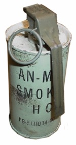爆弾『AN /M8HC発煙手榴弾 (AN/M8 HC smoke grenade)』(アメリカ)のご紹介