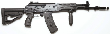 【AK-12】(アサルトライフル・5.45×39mmM74 ・製造年：2011年・重量：3.3kg・長さ：940/730mm)のご紹介