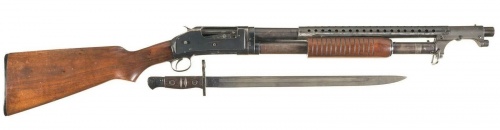 ショットガン『モデルM1897"トレンチガン" (Winchester Model M1897 "Trench Gun")』(ウィンチェスター/アメリカ)のご紹介