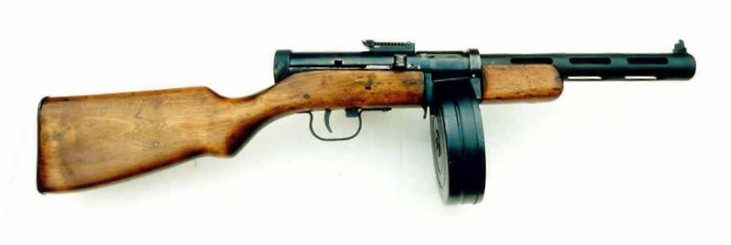 【PPD-40】(短機関銃・1935～1942年・7.62x25mmトカレフ・装弾数：25/71)のご紹介