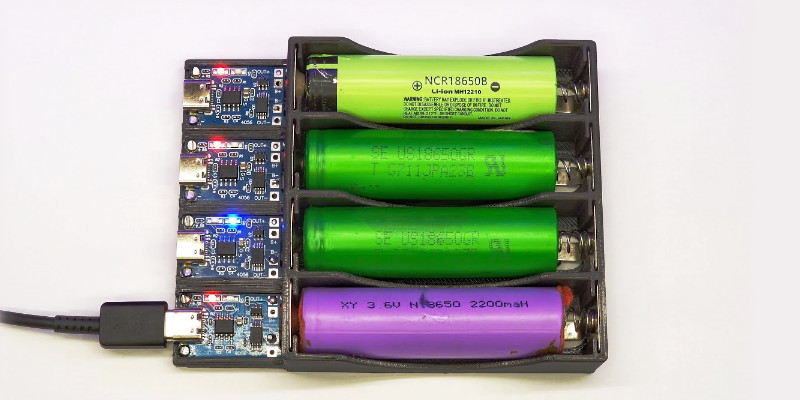 「電子工作：専用ICを使ったリチウムイオンバッテリ充電器の製作」についてご紹介