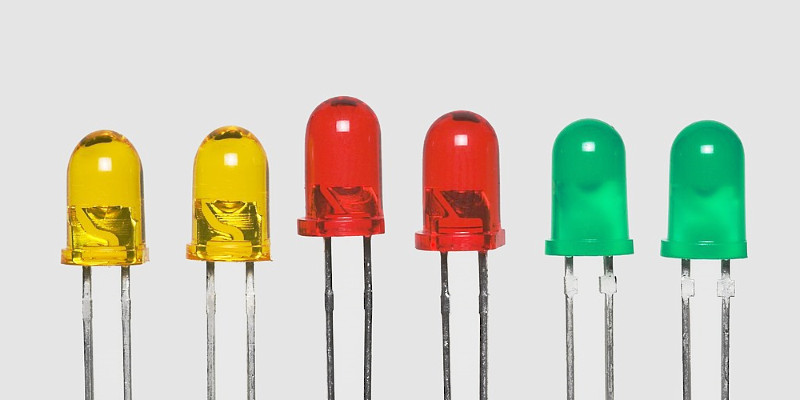 「電子工作：電子回路を設計する：LEDランプ」についてご紹介
