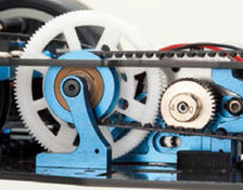 ベルト駆動の場合もシャフト駆動と同じです。最初にモーター回転を減速させるスパーとピニオンを割り算して、一次減速を計算します。