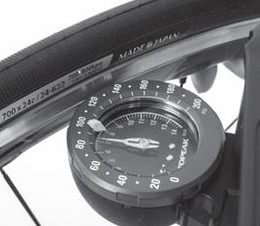 【8】スポーツバイク用タイヤの空気圧は1日で1〜3気圧ぐらいまで抜ける