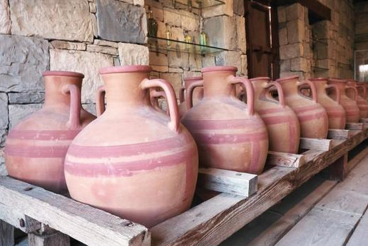 トルコ西部の都市ウルラで見つかったオリーブオイルの貯蔵用土器