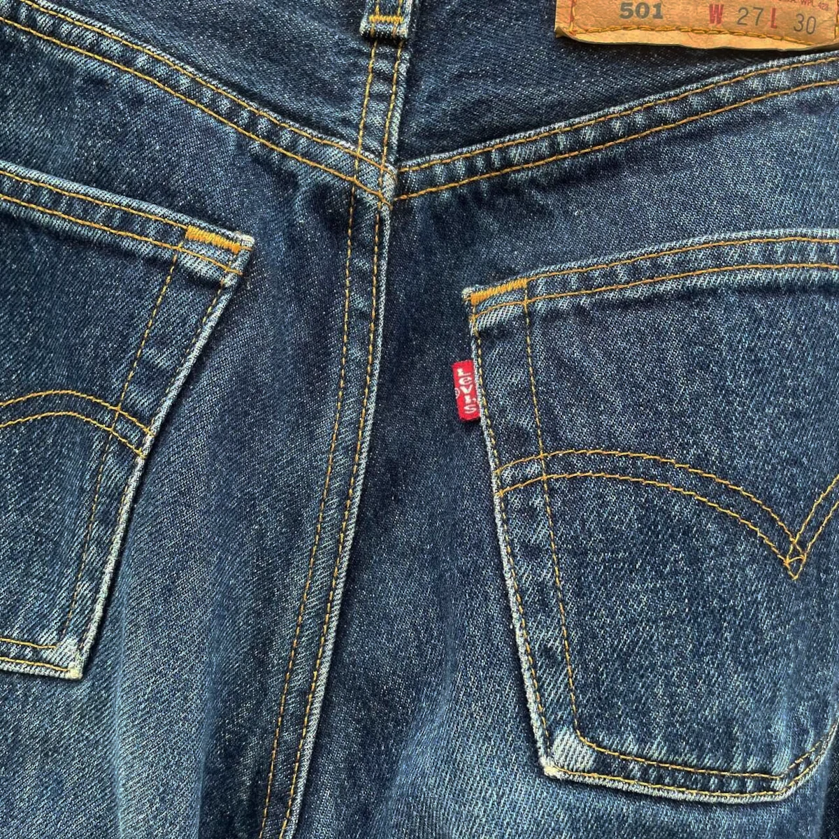 ジーンズで使われている糸の種類