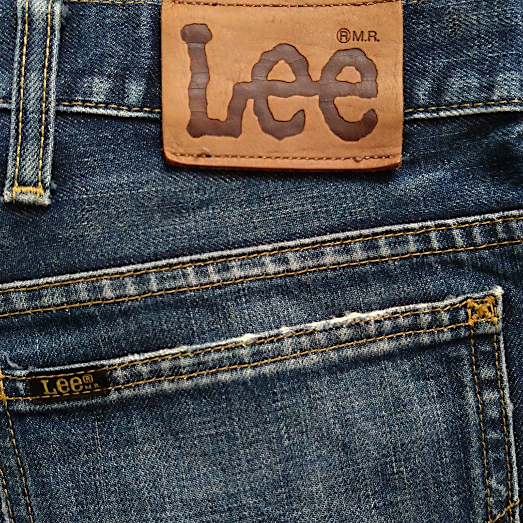 VFコーポレーションによるLeeの買収（1986年）とその後の展開について