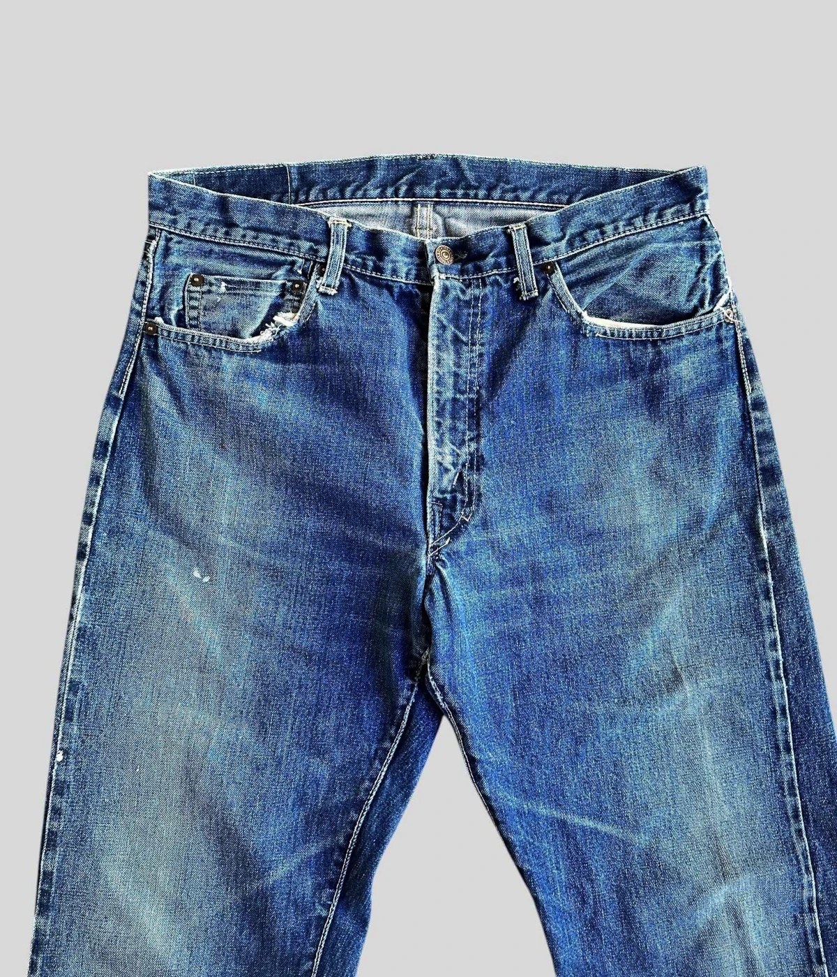 ヴィンテージジーンズのシルエットはどのように変わるの