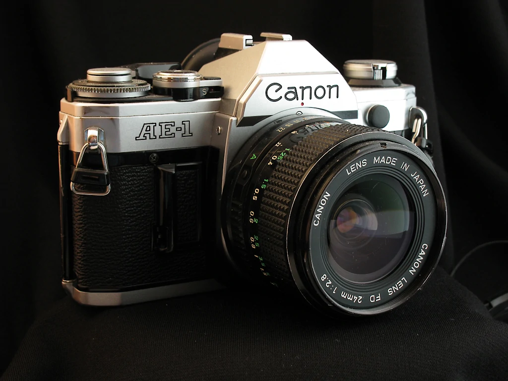 キヤノン フィルム一眼レフカメラの商品シリーズ一覧