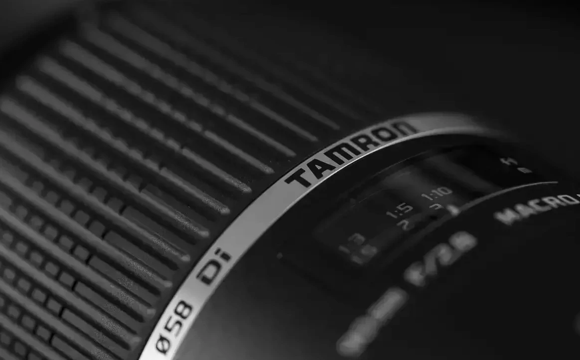 タムロンレンズのデザイン変遷【時代別まとめ】