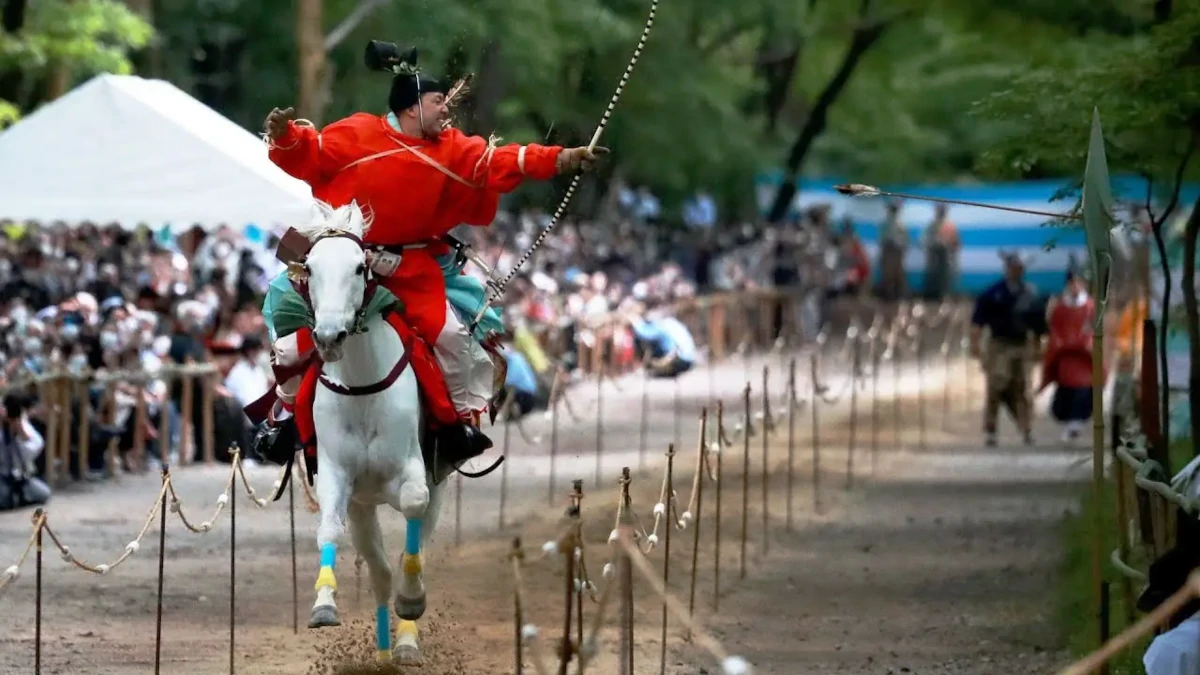 鎌倉まつりの流鏑馬神事（春の流鏑馬）