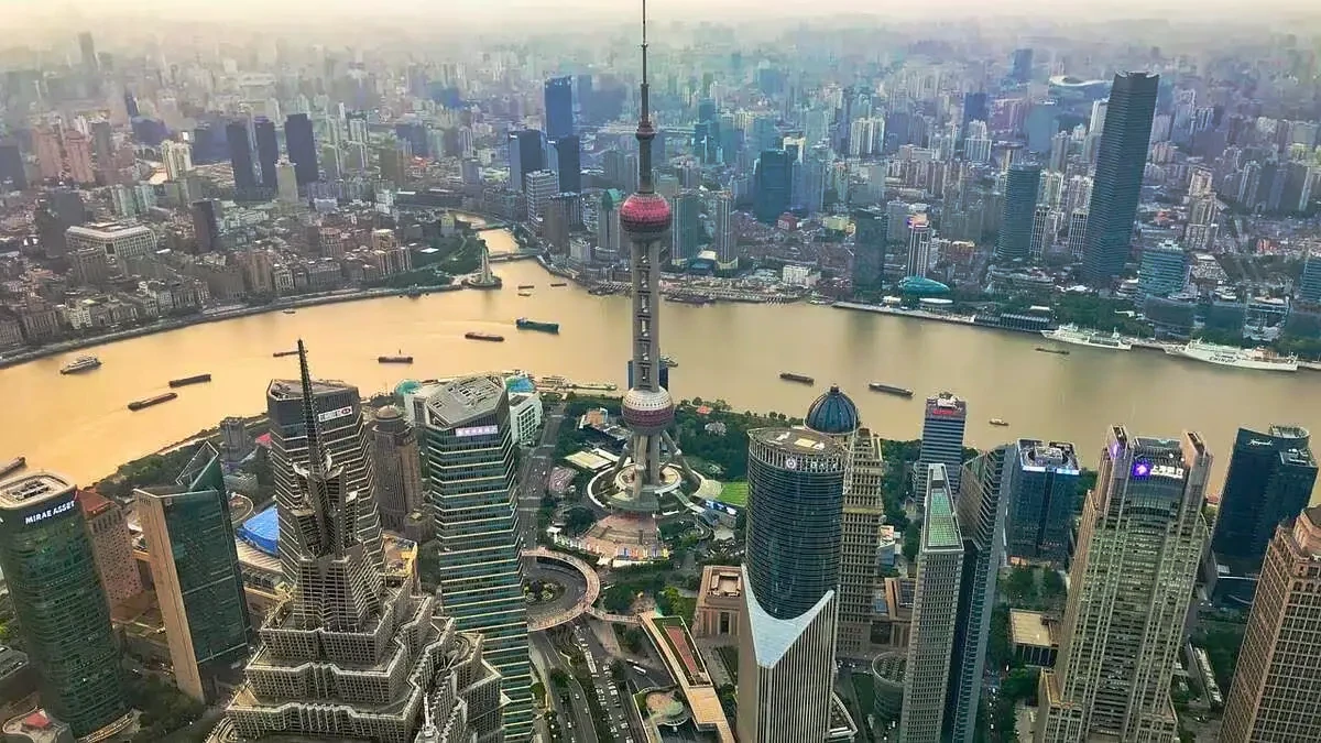 主要国における生産年齢人口のピーク年とその後の推移傾向