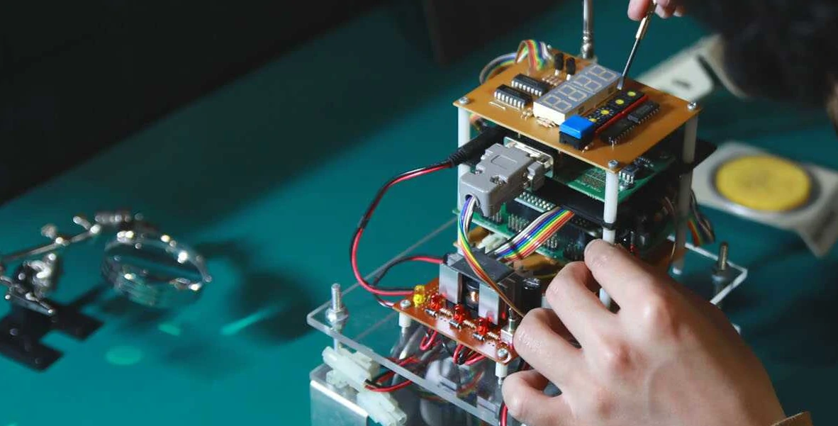 「テストポイント早見表 」電子機器・基板の故障診断や原因特定の際に役立つ