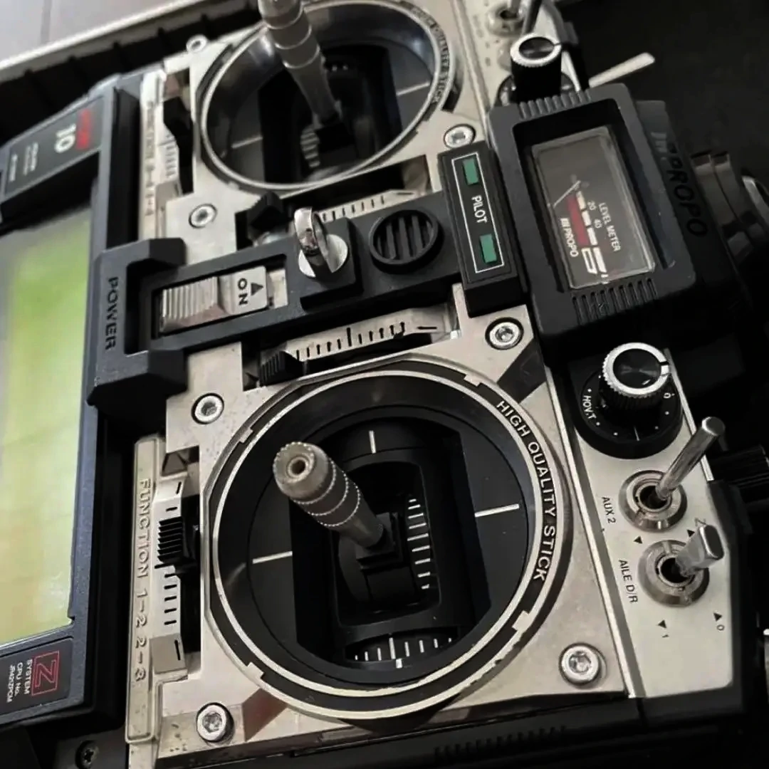 1980年代におけるRCプロポの通信方式の進化