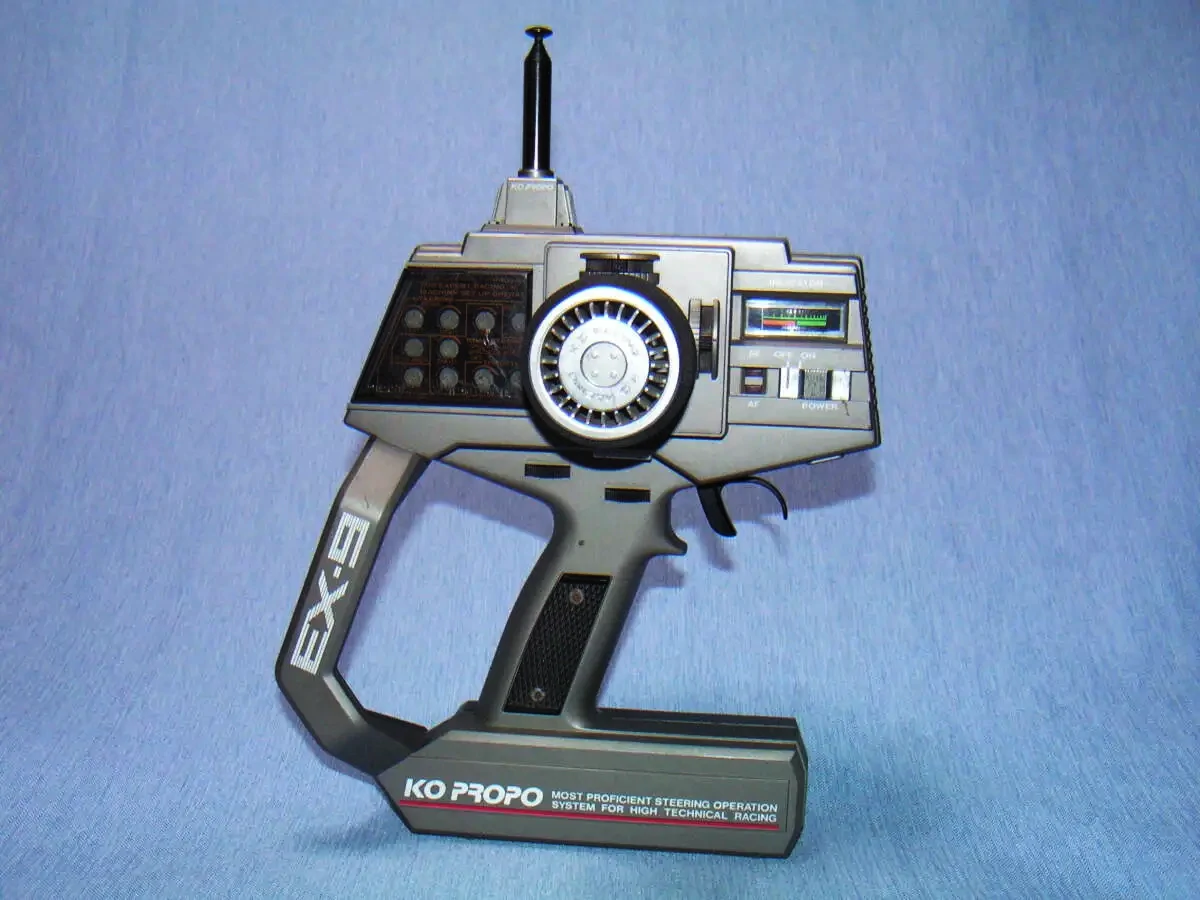 RCプロポにおけるAM方式（振幅変調） の歴史と技術的背景