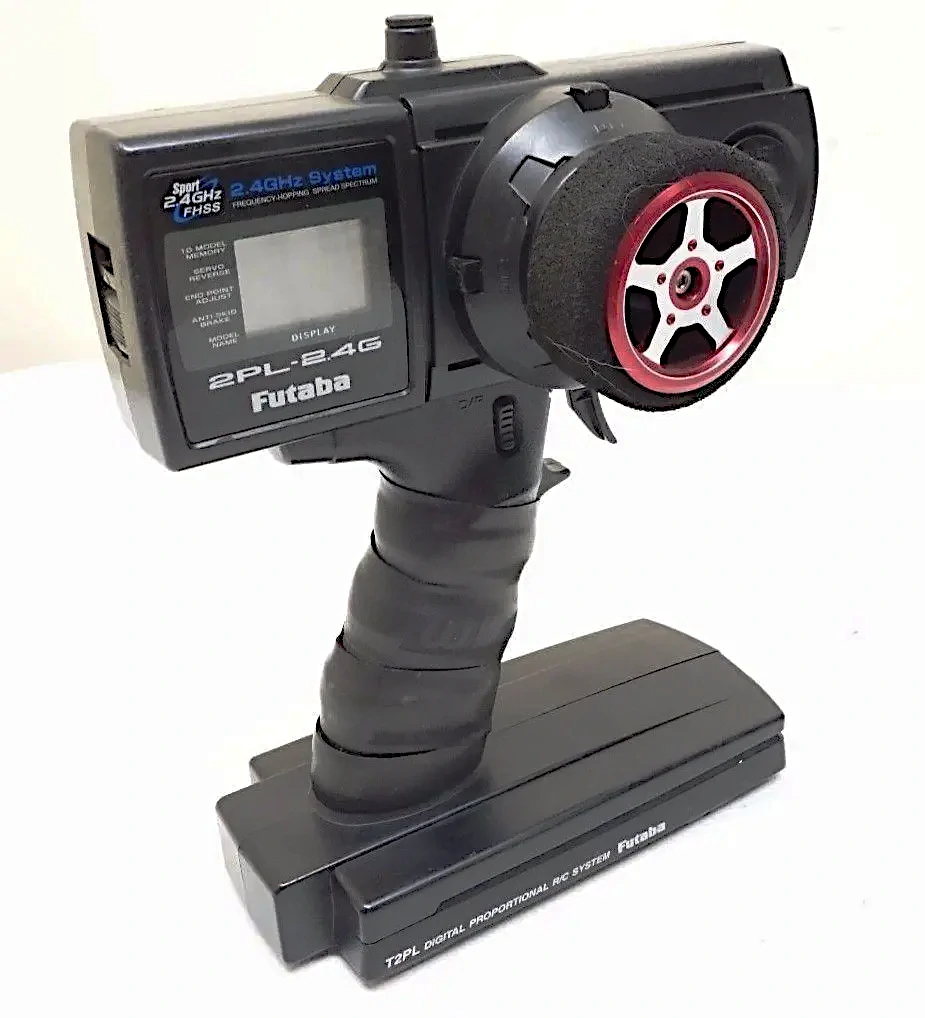 通信方式DSSS（直接拡散）→ FHSS（周波数ホッピング）などへ進化