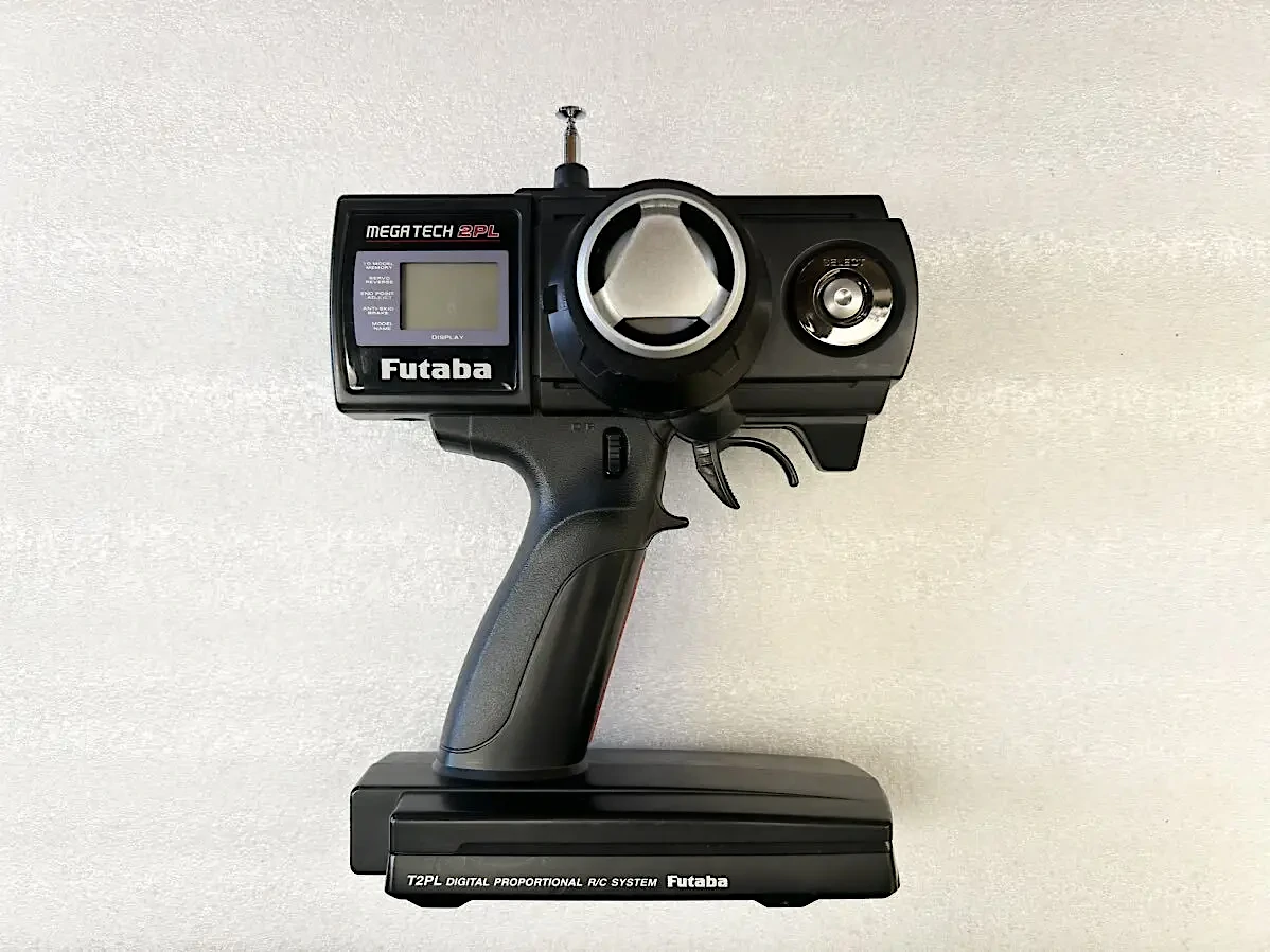 Futaba FHSS（Fast Hopping Spread Spectrum）方式の歴史