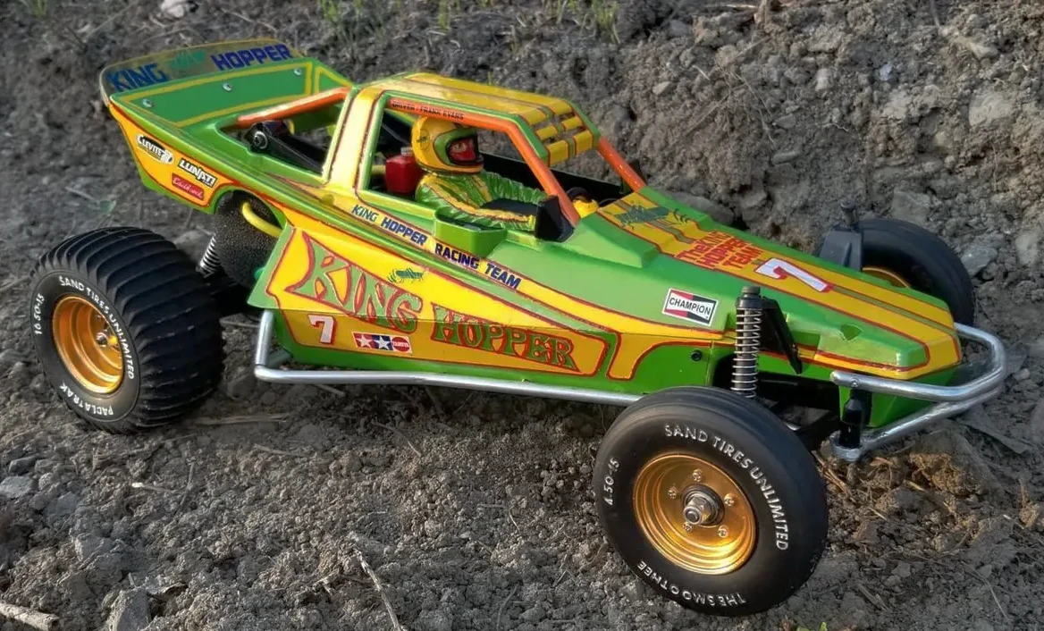 「BECやESCの1990年代における小型・軽量化と低オン抵抗化」の流れ