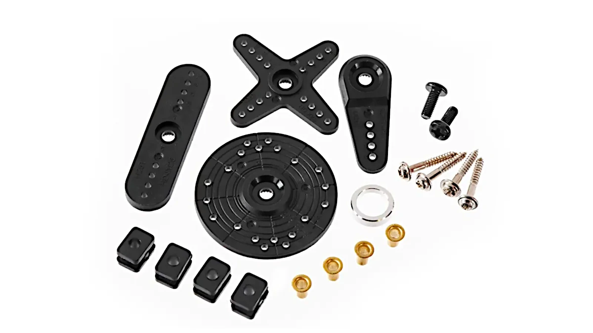 RCサーボ互換リスト（歴代型番 × スプライン規格）