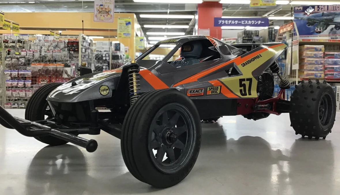 FRP（ガラス繊維強化プラスチック）の成形方法