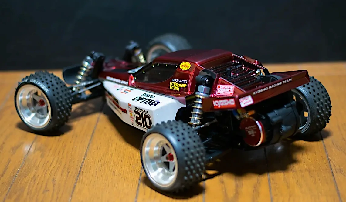 エポキシパテの歴史‐壊れたパーツを直すとき、同時に未来の形も作れる