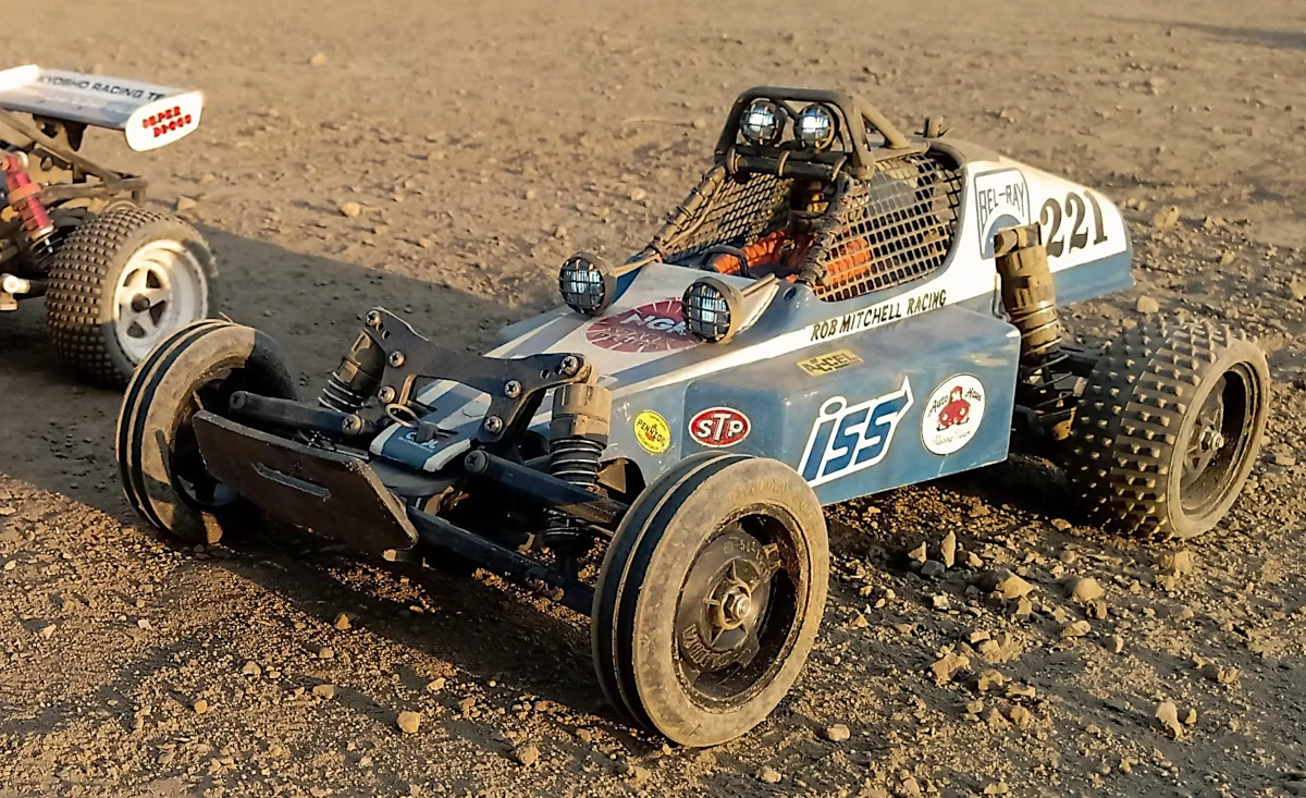 エポキシパテの種類‐RCカーや模型分野でもよく使われるタイプ