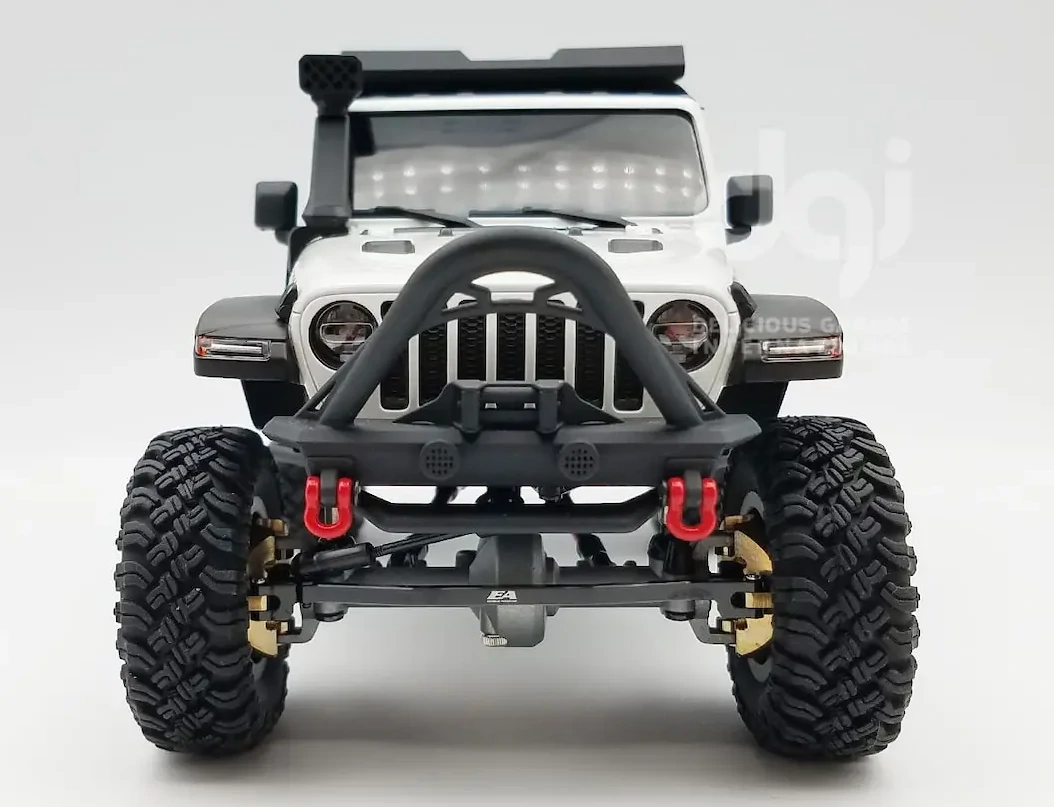 RCカーや模型製作用途を踏まえて、FRPでよく使われる「ポリエステル樹脂」「エポキシ樹脂」「ポリウレタン樹脂（PU）」の比較表