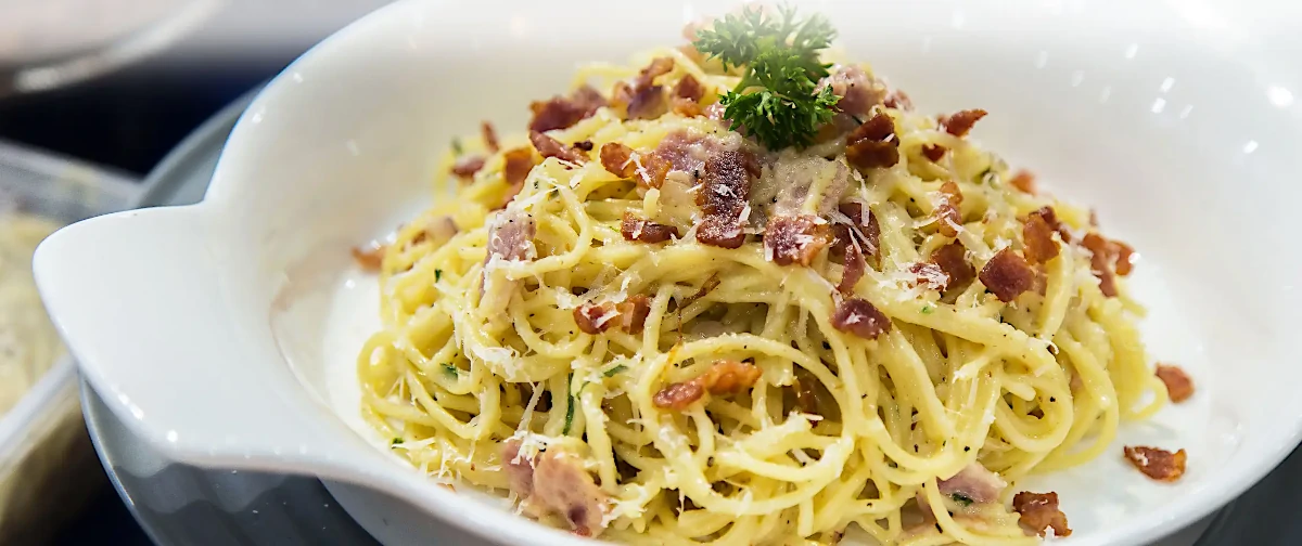 日本におけるパスタの歴史‐明治の洋食からナポリタン、アルデンテまで、時代とともに日本人の舌に合わせて進化