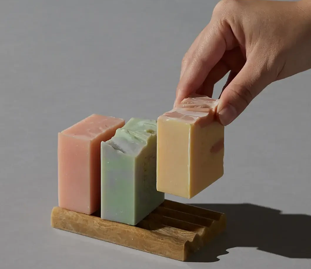  石鹸＝脂肪酸ナトリウムの基本‐油と水を和解させる小さな科学者