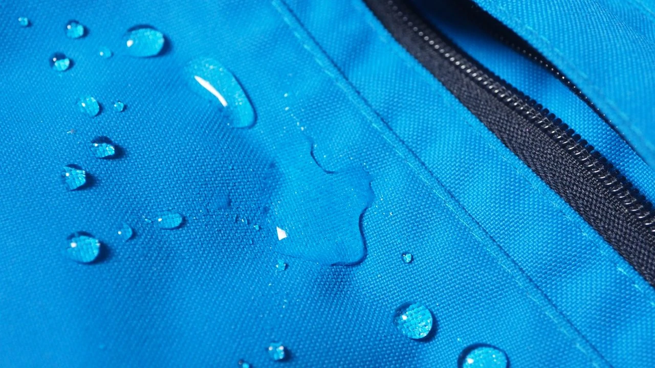 PTFE（ポリテトラフルオロエチレン）‐「滑る」「溶けない」「腐食しない」特性を持つ万能素材