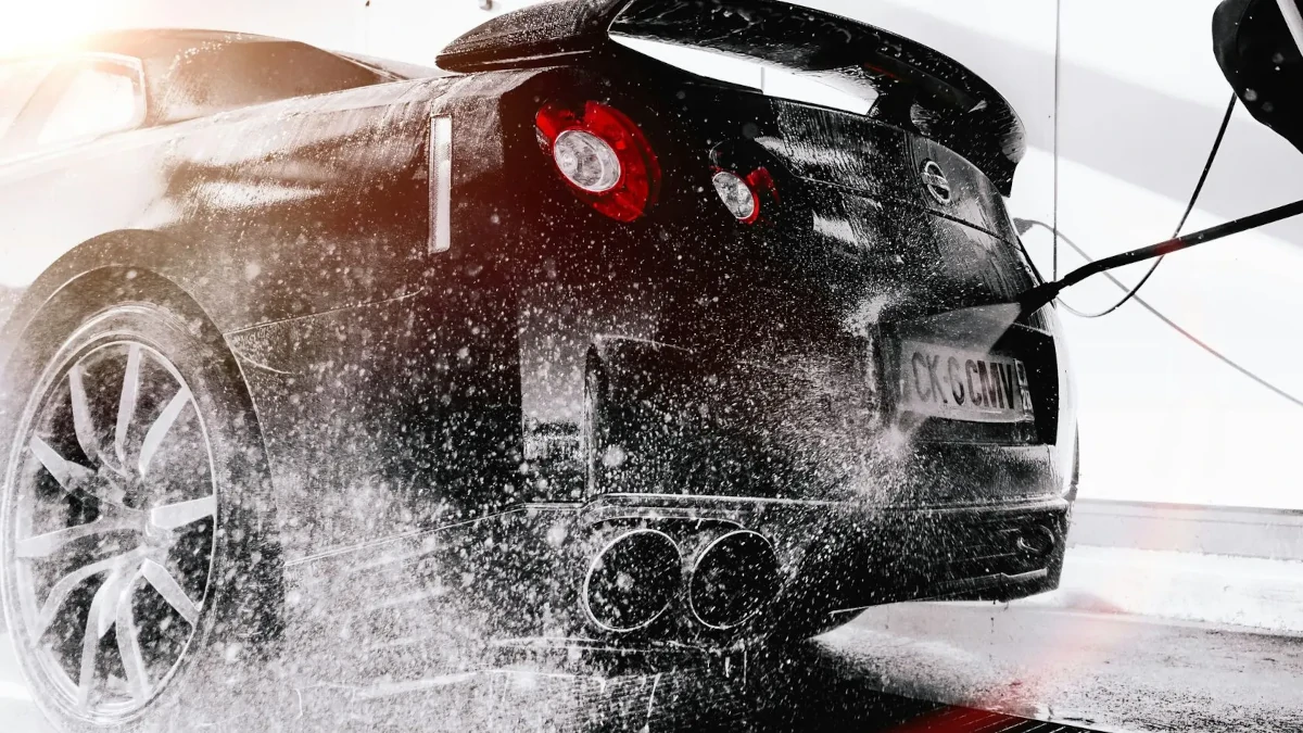 両親媒性溶媒の歴史 - 相反するものをつなぐ力は、いつの時代も新しい価値を生む