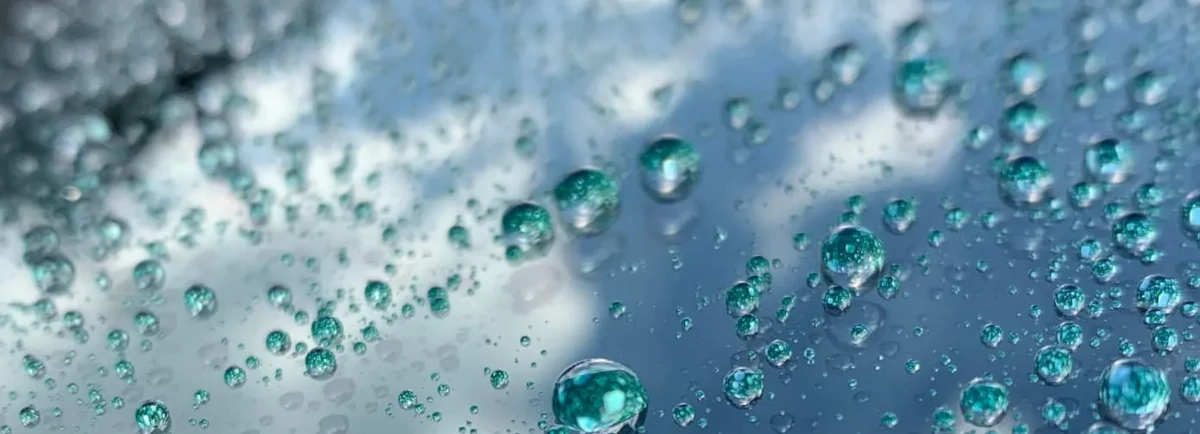 PTFE（ポリテトラフルオロエチレン）撥水コーティング - 耐久性・防汚性・撥水性を重視する最新型の保護膜