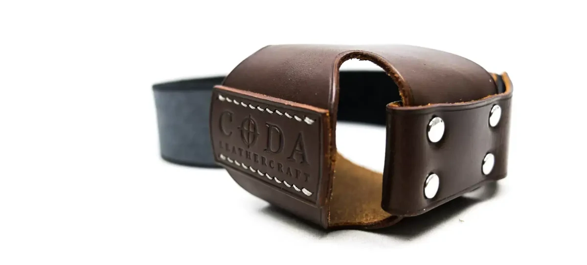 レザークラフトに使う「ポンチ工具」- 正しい穴から、美しい仕上がりが生まれる