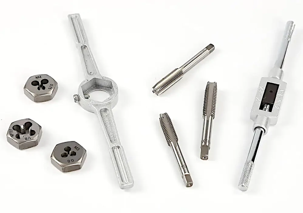 タップハンドルとタップの互換性について ‐タップの四角シャンク寸法で決まる