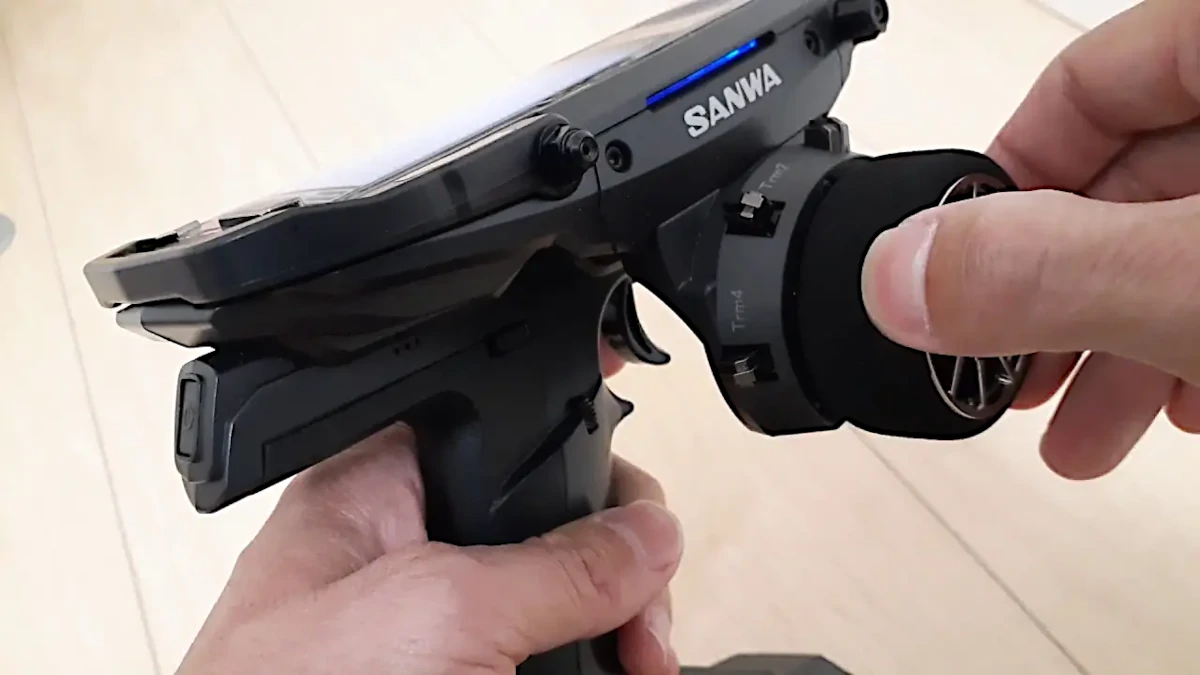 サンワ FHSS（Frequency Hopping Spread Spectrum）通信方式の進化