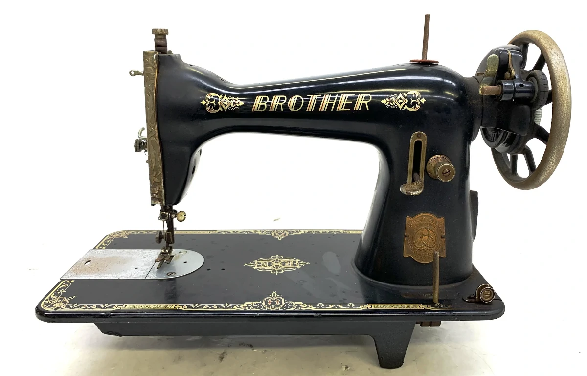 「リンク式天秤ミシン（HL-2）」‐アンティークミシンの歴史