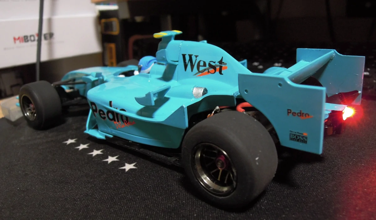 ミニッツにおける 「ディスクダンパー」‐ロール制御の要