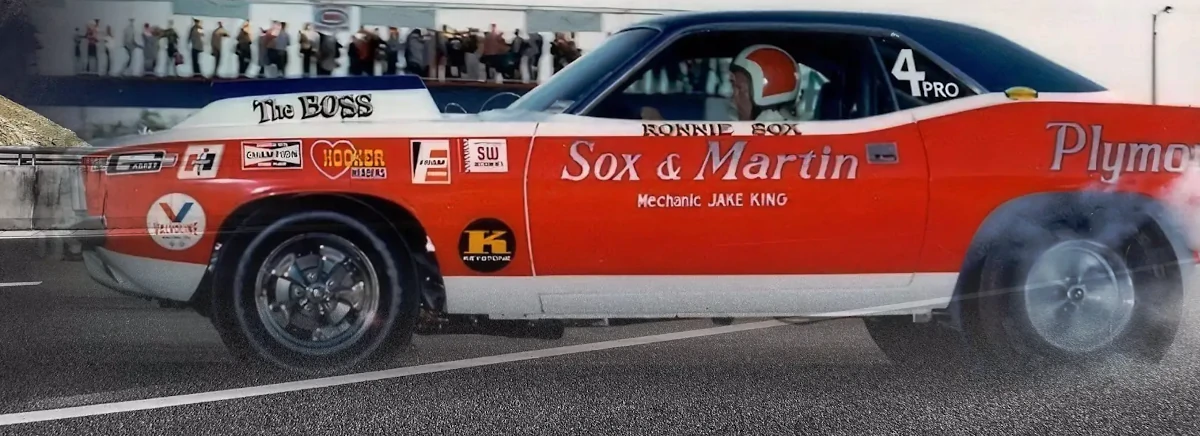  白ロゴ再現の方法‐見えない白をどう表現するか