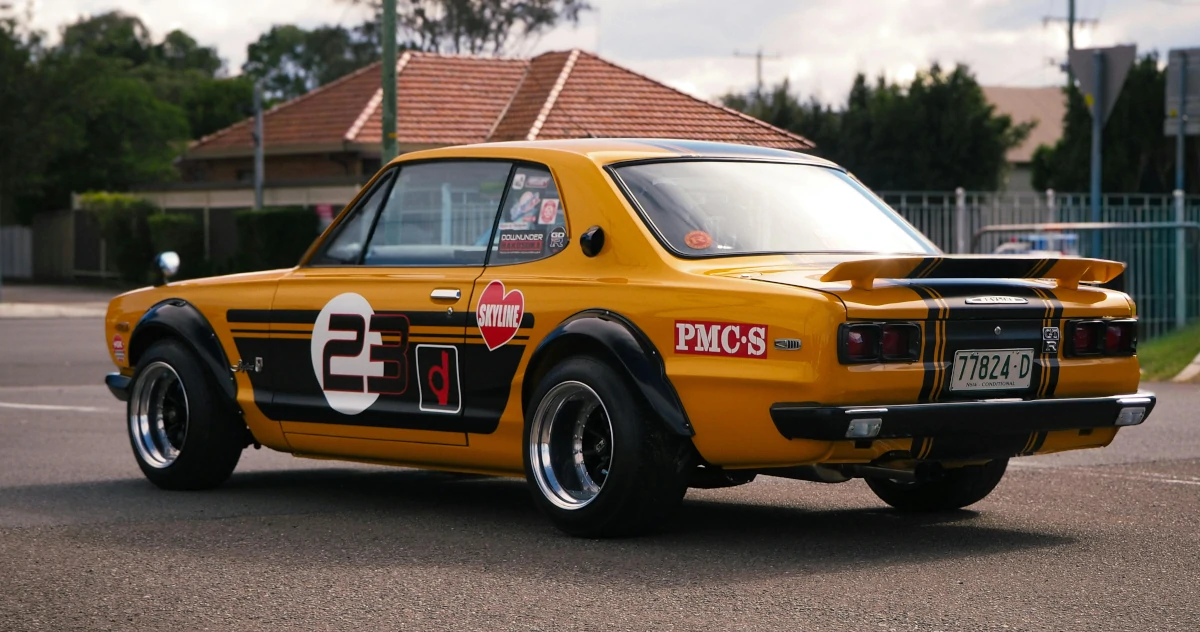  ミニッツ充電器の基本解説‐道具を制する者が、走りを制す