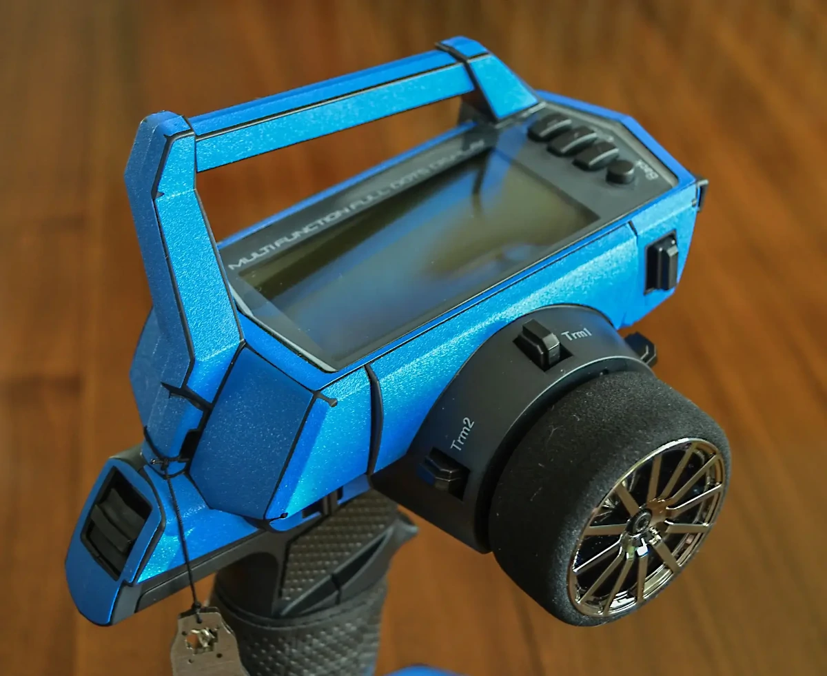  サンワ MT-R × ミニッツ操作の方法‐適材適所、道具は用途に合わせてこそ活きる