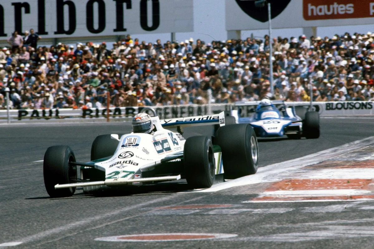 F103のアッパーデッキ（Upper Deck）‐ねじれ剛性とメカ配置のバランスを司る中枢パーツ