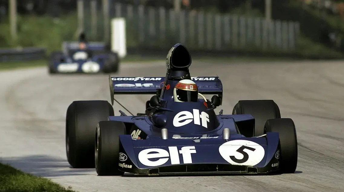 POMボールエンド‐ナイロンの柔らかさと金属の精度を併せ持つ「ハイブリッド素材」