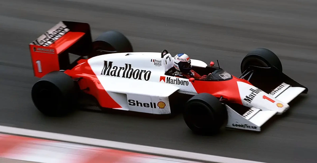 F1の「配色・スポンサーとデザインの歴史」‐国の誇り → ブランドの戦略 → チームの個性