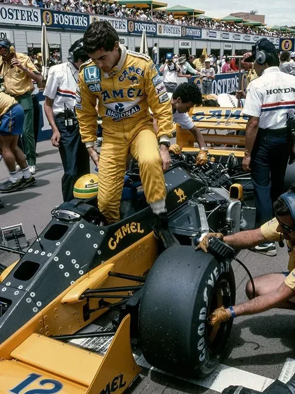 Lotus 99T（1987）デザイン詳細‐この黄色は、僕の心のスピードを映している。アイルトン・セナ