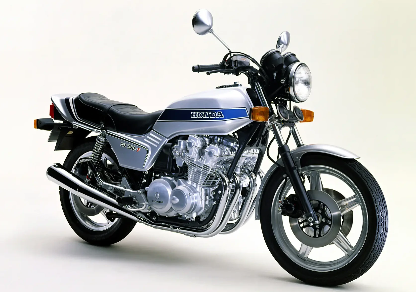 ホンダ「CB750」‐単なる一台のバイクではなく、「近代モーターサイクルの原点」