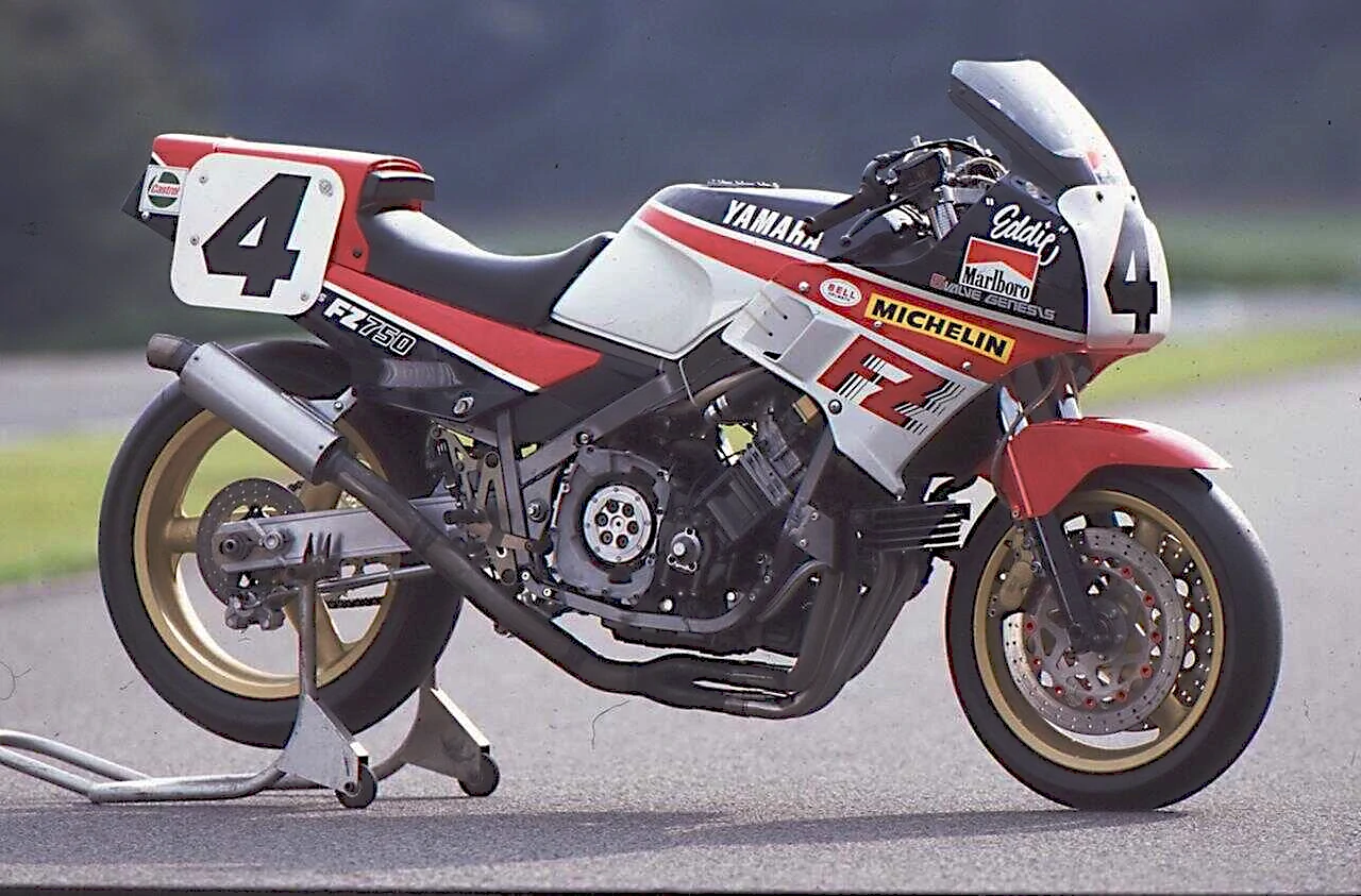 オートバイの「動力系（エンジン・クラッチ・トランスミッション・駆動系）」の歴史