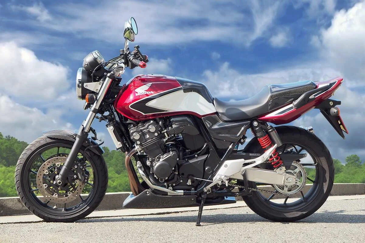 Honda CB400SF（Super Four）‐日本国内でABS装備の定番化を決定づけたモデル