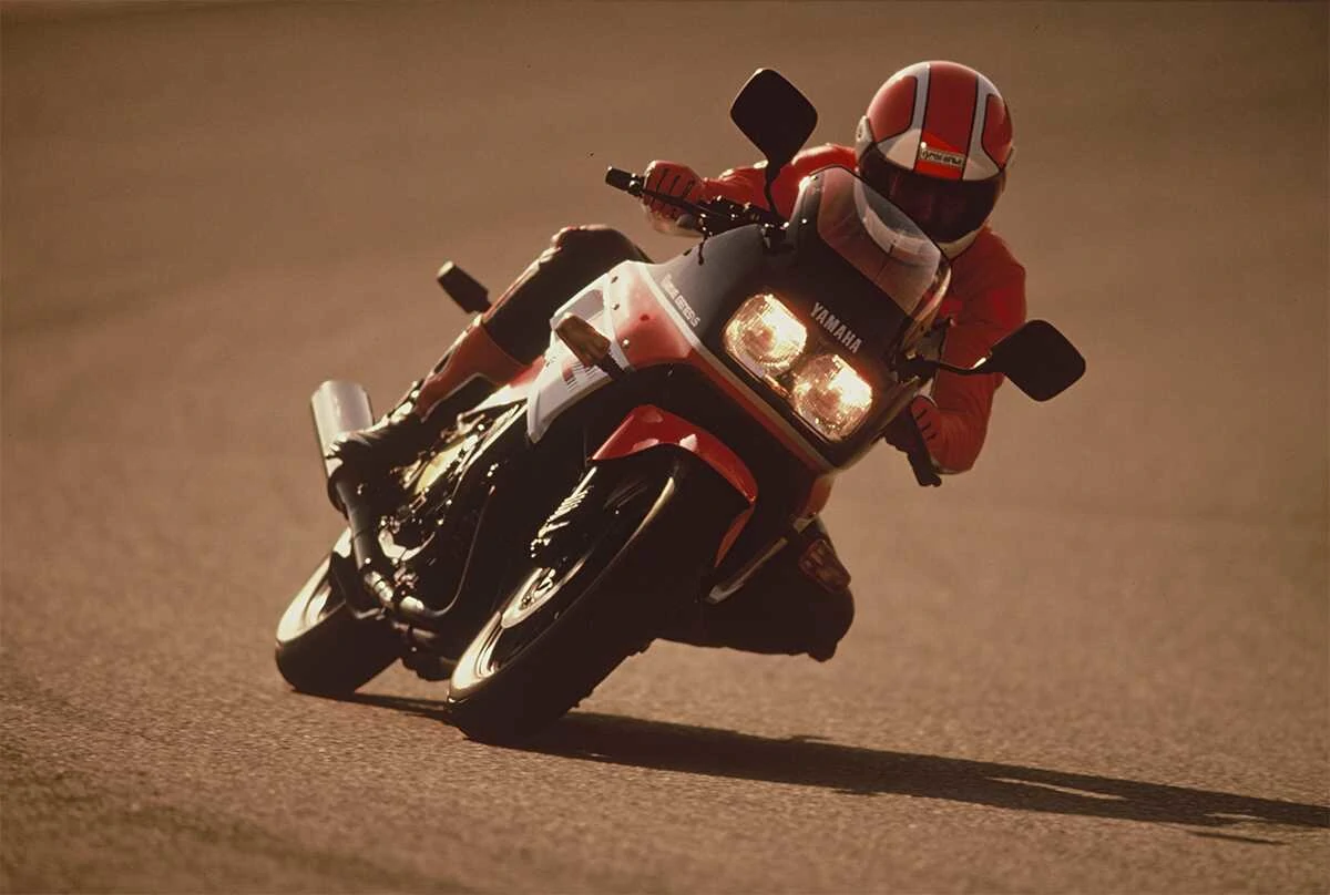 オートバイにおける「減衰制御部（ダンピングシステム）」の歴史‐機械の心は油に宿り、知恵は制御に宿る